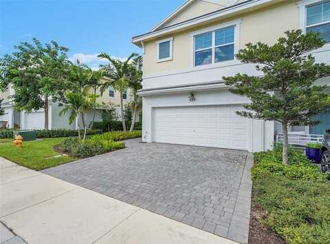 639 Parsons Way, Deerfield Beach, FL 33442