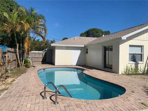 1725 7th Avenue SW, Vero Beach, FL 32962