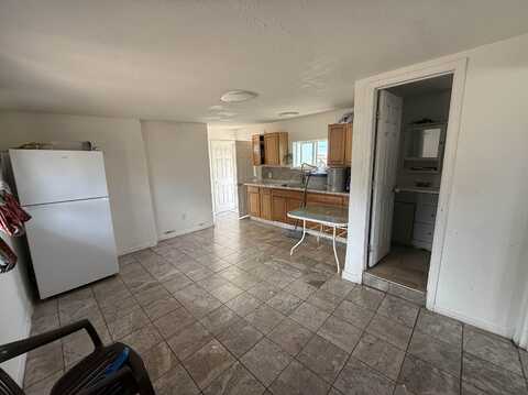 400 Palama Dr, Kahului, HI 96732