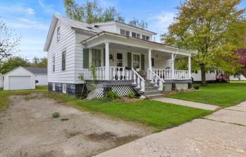 208 1ST Street, OCONTO, WI 54153