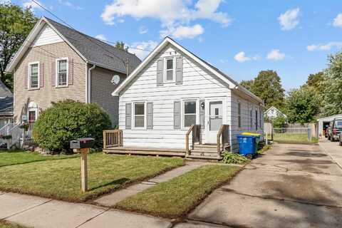 876 DOUSMAN Street, GREEN BAY, WI 54303