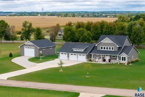 27204 Cedar Ridge Ct, Harrisburg, SD 57032