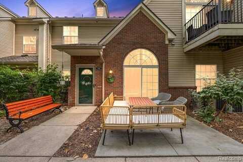 7820 Marie Drive, Shelby, MI 48316