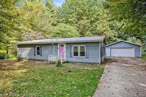 3275 S M 37 Highway, Hastings, MI 49058