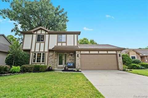 2435 Woodmont Drive W, Canton, MI 48188