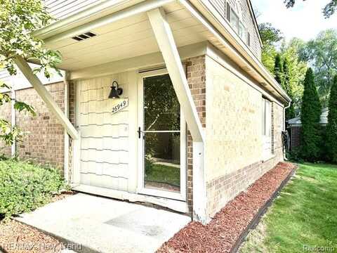 26949 Farmbrook Villa Drive, Southfield, MI 48034
