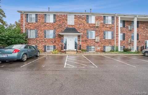 515 W Highland Road, Howell, MI 48843
