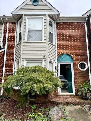 25 Candlelight Lane, Portsmouth, VA 23703