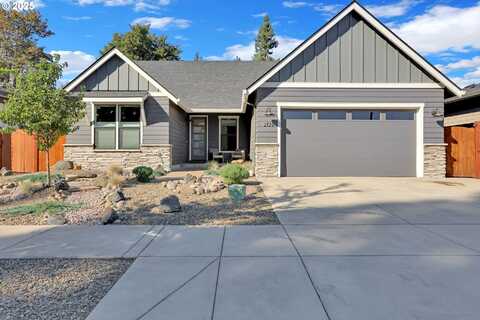 2135 TURNING OAK PL, Eugene, OR 97408