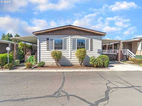 2901 E 2ND ST, Newberg, OR 97132