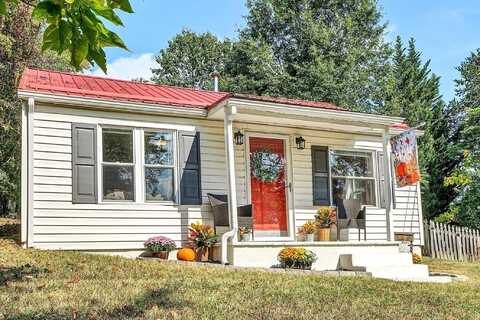 718 Goodwin AVE, Salem, VA 24153