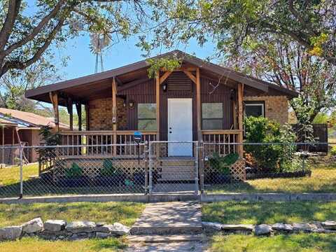 115 W Duncan Ave, Mertzon, TX 76941
