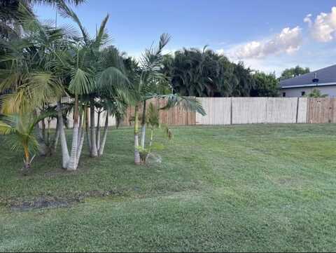 2265 SE Blackwell Drive, Port Saint Lucie, FL 34953