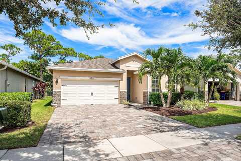 5721 SE Kawana Trail, Hobe Sound, FL 33455