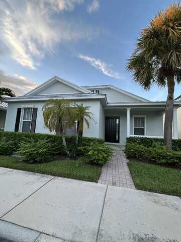 10512 SW Katrina Way, Port Saint Lucie, FL 34987