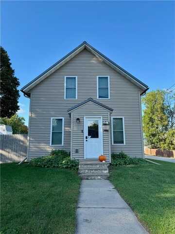 237 W 14th St, Saint Charles, MN 55972