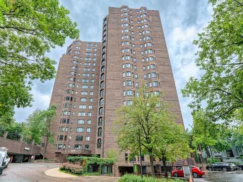 1235 Yale Place, Minneapolis, MN 55403