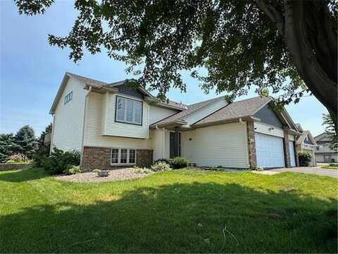 50 Robin Lane, Hudson, WI 54016