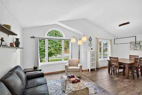 1852 129th Avenue NE, Blaine, MN 55449