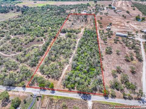 445 Single Oak Rd, Seguin, TX 78155