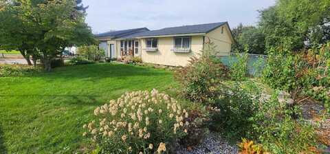 5719 N Haye St, Newman Lake, WA 99025
