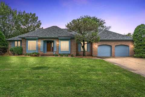 141 N Muirfield St, Wichita, KS 67212