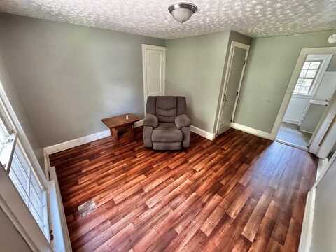 204 Tunstall Ave. Apt. 5, Blackstone, VA 23930