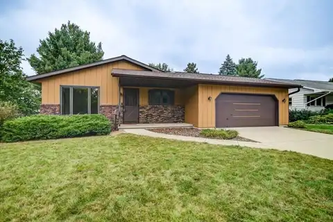 6720 Hubbard Avenue, Middleton, WI 53562