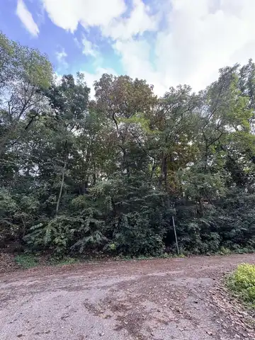5611 Tall Oaks Road, Waunakee, WI 53597