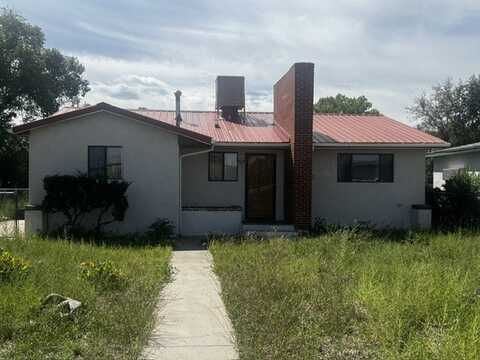 608 E Hill Street, Espanola, NM 87532