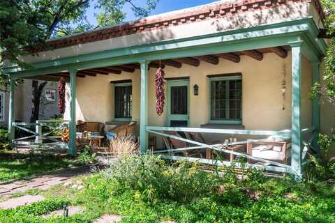 404 San Antonio Street, Santa Fe, NM 87505