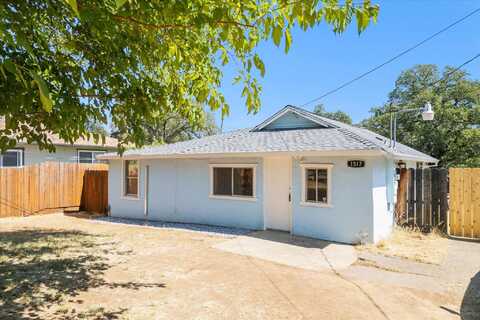 1517 Cottonwood Avenue, Redding, CA 96001