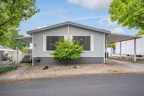 977 Tuberose Trail, Redding, CA 96003