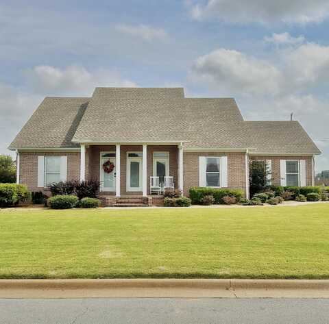 215 Melissa Dr, Muscle Shoals, AL 35661