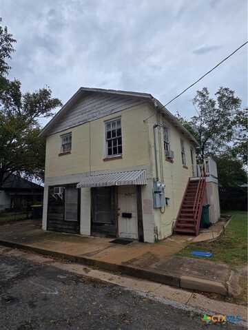 203 S 14th Street, Gatesville, TX 76528