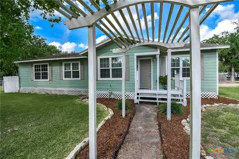 319 E Matagorda Avenue, Palacios, TX 77465