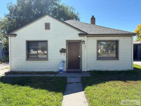 884 E 13th Street, Idaho Falls, ID 83404