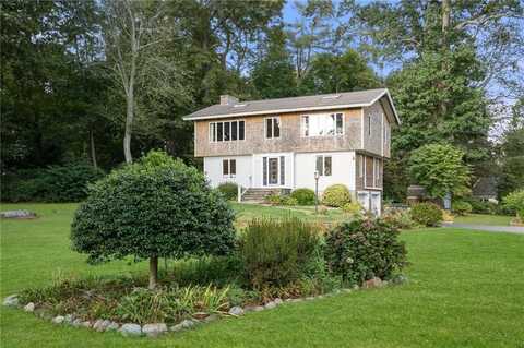 40 Penny Pond Road, Tiverton, RI 02878