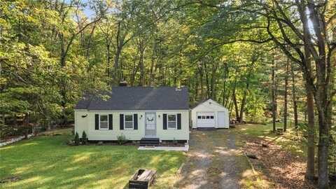 15 Davis Road, Scituate, RI 02857