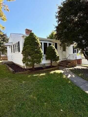 91 W Earle Street, Cumberland, RI 02864