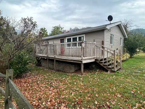 83 Sparrow Lane, Rocky Gap, VA 24366