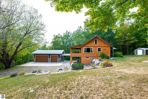 4993 Co Road 571, Kalkaska, MI 49646