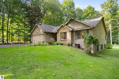 9702 Echo Valley Drive, Traverse City, MI 49685