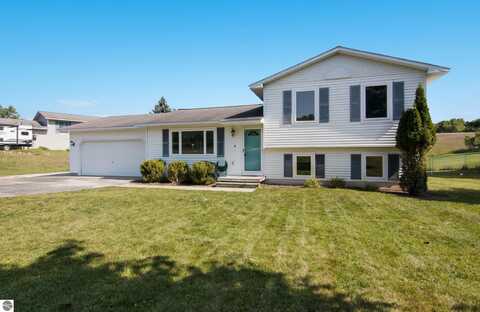 73 E Peach Tree Drive, Traverse City, MI 49696