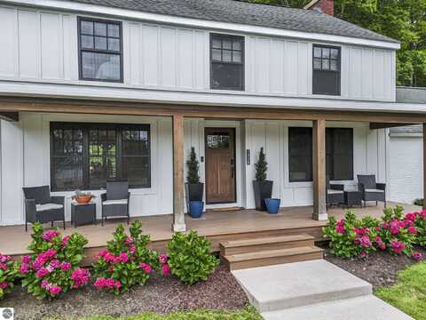 7320 Peninsula Drive, Traverse City, MI 49686