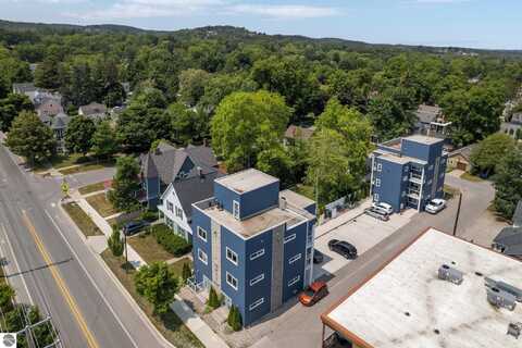918 W Front Street, Traverse City, MI 49684