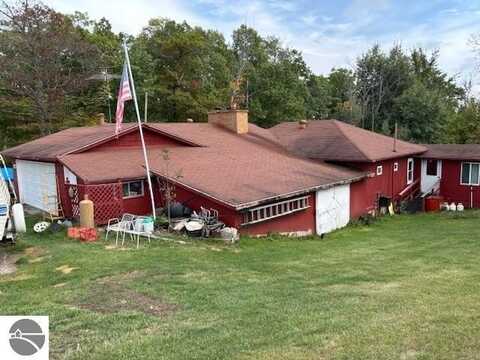 4414 Sage Lake Road, Hale, MI 48739