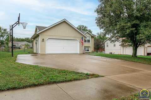 241 E Park DR, Auburn, KS 66402