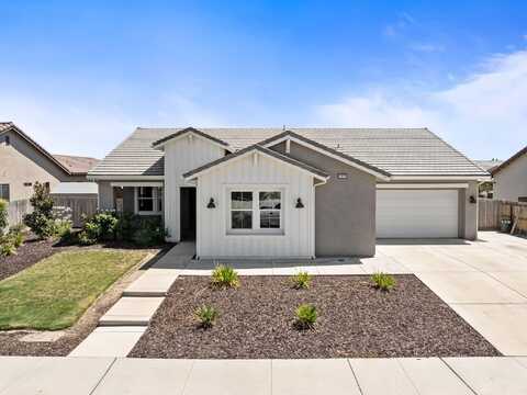 2070 Solig Avenue, Kingsburg, CA 93631