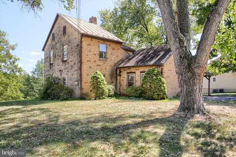 181 SHATTO DRIVE, CARLISLE, PA 17013